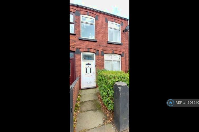 3 Bedroom Terraced House To Rent In Hollin Lane, Middleton, Manchester, M24
