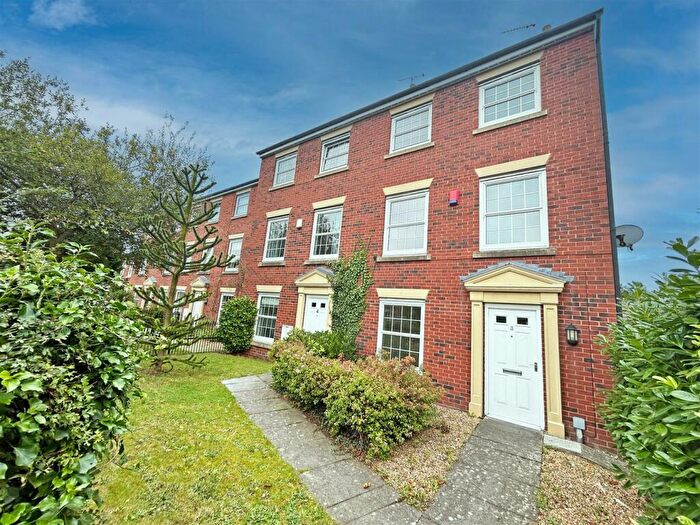 3 Bedroom Town House To Rent In Carter Close, Nantwich, CW5