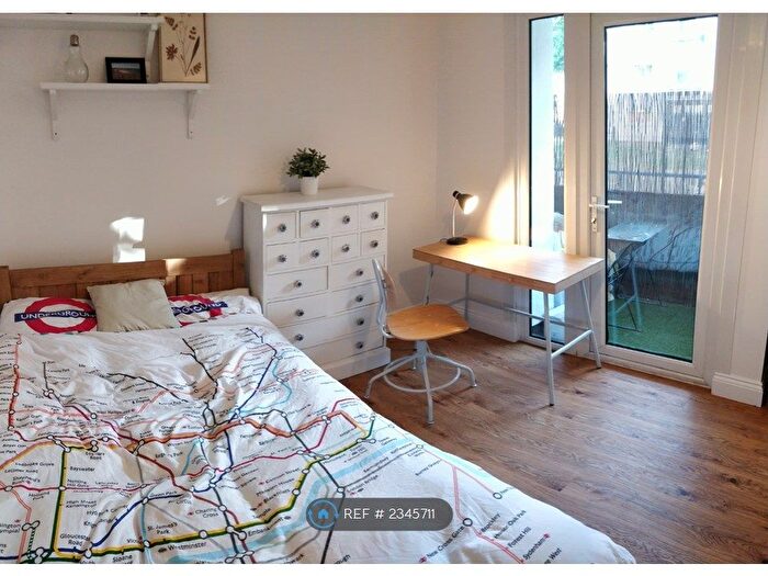 1 Bedroom Flat To Rent In Radcliffe House, London, SE16