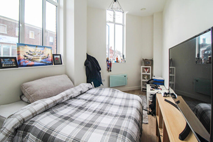2 Bedroom Apartment To Rent In Silver Street, Bedford Town Centre, MK40
