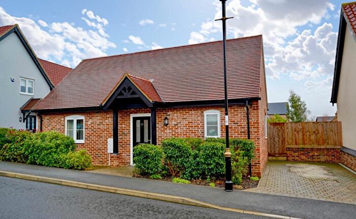 2 Bedroom Detached Bungalow For Sale In Hill Place, Brington, Brington, PE28