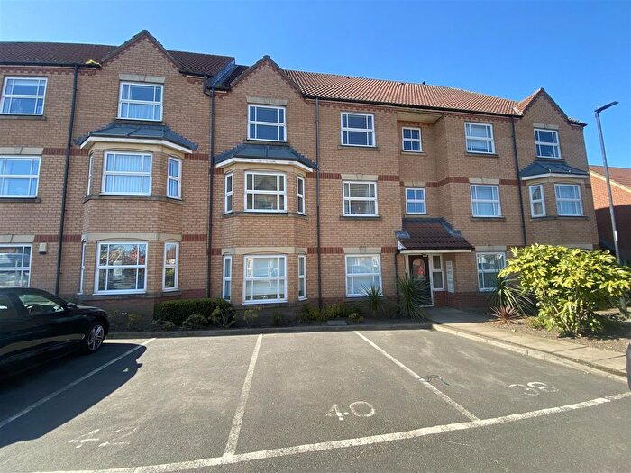2 Bedroom Flat For Sale In Fenwick Close, Northumberland Park, Backworth, NE27