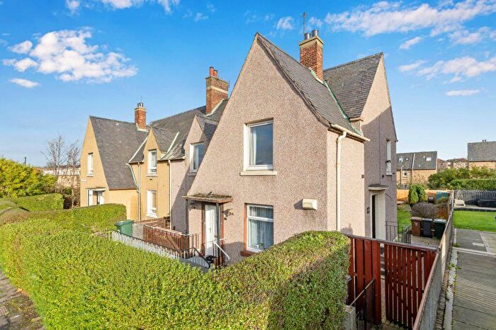2 Bedroom Flat For Sale In Broomhouse Row, Broomhouse, Edinburgh, EH11