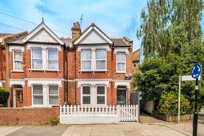 2 Bedroom Flat To Rent In Fletcher Road, Chiswick, W4