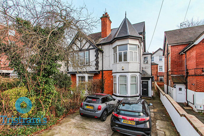 3 Bedroom Apartment To Rent In Mansfield Road, Nottingham, NG5