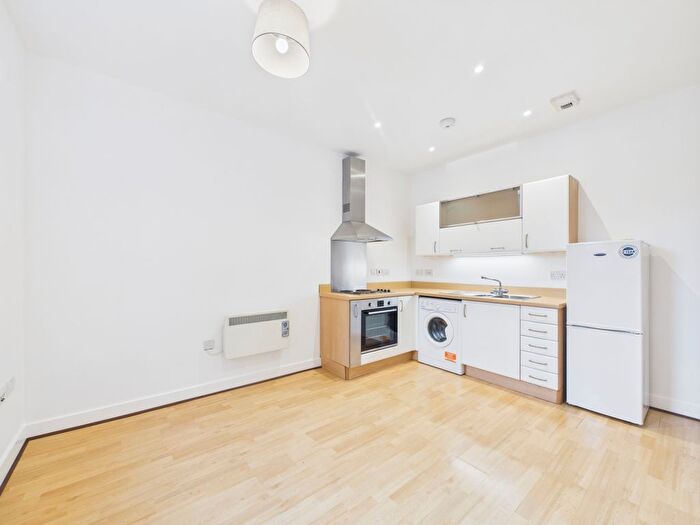 1 Bedroom Flat To Rent In Newland Street, Gloucester, Gloucestershire, GL1