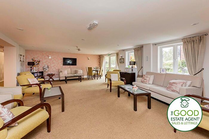 1 Bedroom Flat For Sale In Hanna Court, Handforth, SK9