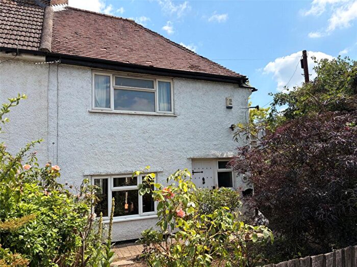 3 Bedroom Semi Detached House To Rent In Brighton Road, Purley, CR8