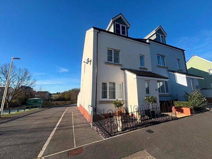 4 Bedroom Semi Detached House For Sale In Oaktree Road, South Molton, Devon, EX36