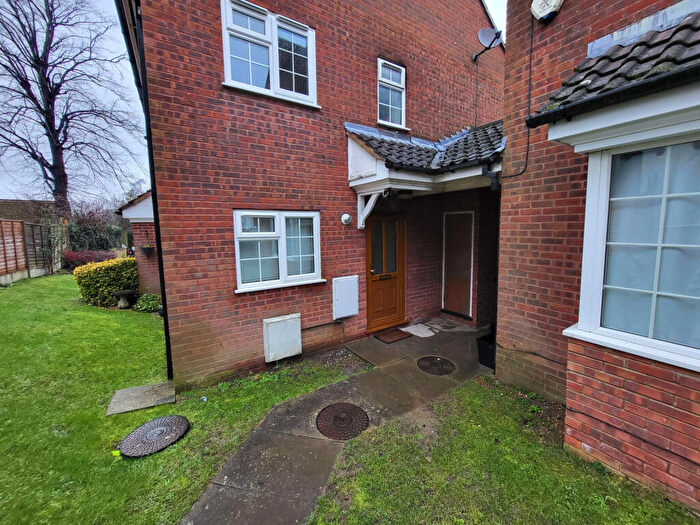 2 Bedroom Terraced House To Rent In Luton, LU1