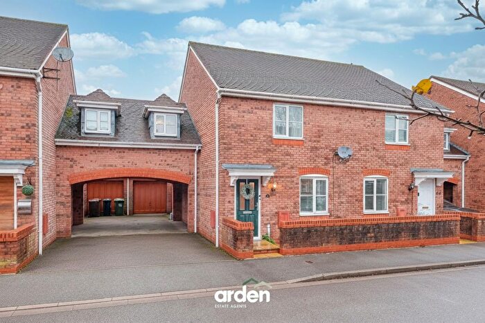 3 Bedroom Semi-Detached House For Sale In Rumbush Lane, Shirley, B90