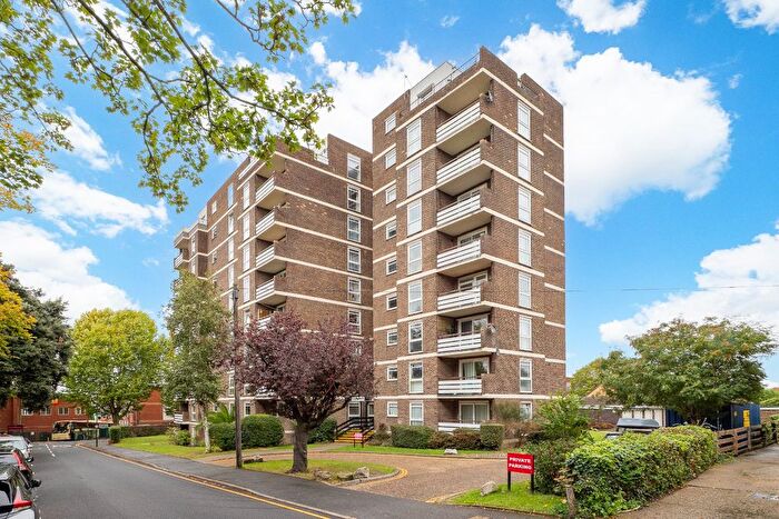1 Bedroom Flat For Sale In Manor Park Road, Sutton, SM1
