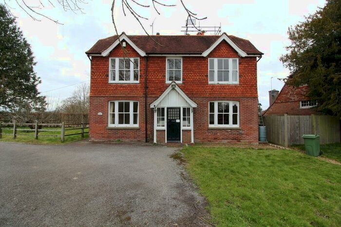 4 Bedroom Detached House To Rent In Chailey Green, BN8