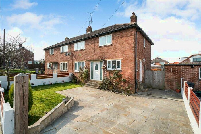 4 Bedroom House To Rent In Poplar Grove, Harrogate, HG1