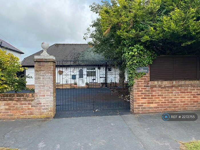 2 Bedroom Bungalow To Rent In The Guardhouse, Lytham St Annes Lancashire, FY8