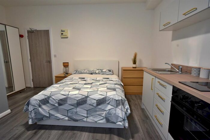 1 Bedroom Flat To Rent In Albert Road, Middlesbrough, North Yorkshire, TS1