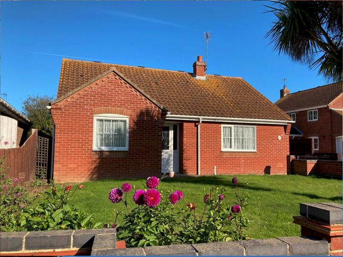 3 Bedroom Detached Bungalow For Sale In Church Close, Sea Palling, Norwich, NR12