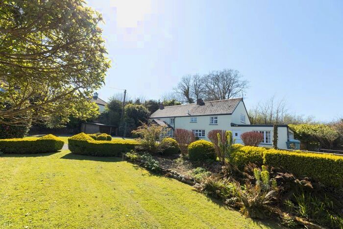 4 Bedroom Property For Sale In Veryan, Truro, TR2