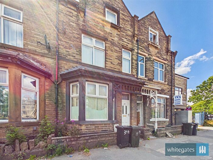 4 Bedroom Terraced House For Sale In Killinghall Road, Bradford, West Yorkshire, BD3