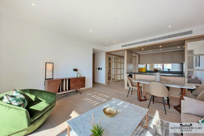 2 Bedroom Flat To Rent In Legacy Building, Embassy Gardens, SW11