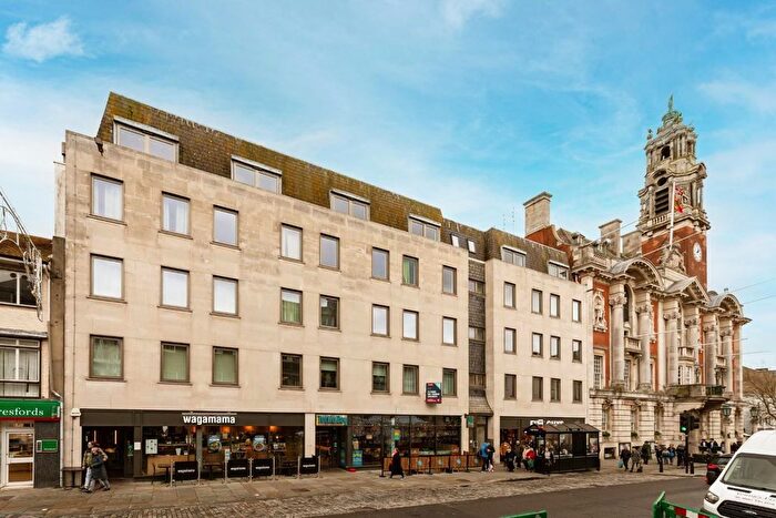 1 Bedroom Flat To Rent In High Street, Colchester, CO1