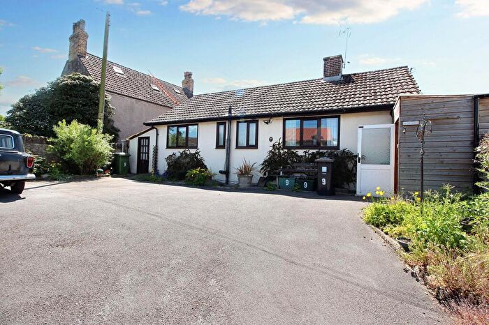 2 Bedroom Detached House For Sale In The Down, Alveston, BS35