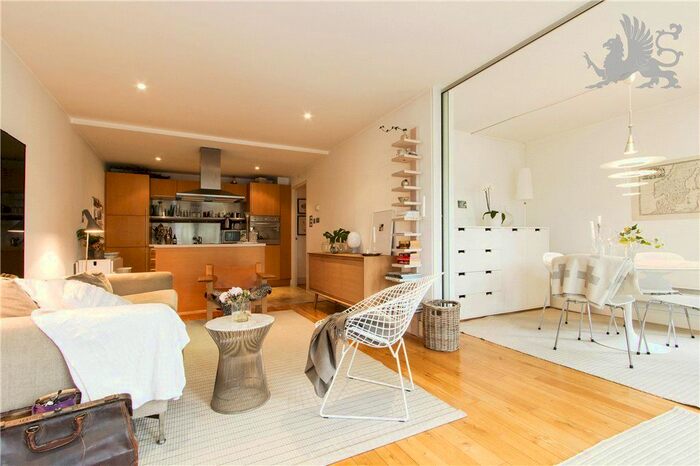 1 Bedroom Flat To Rent In Madison Apartments, - Long Lane, London, SE1