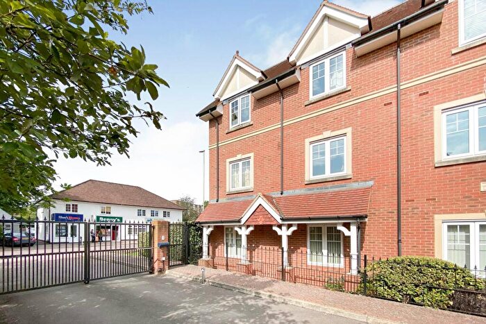 2 Bedroom Flat To Rent In Bartley Court, Station Road, Hook, RG27