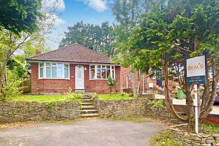 3 Bedroom Detached Bungalow To Rent In Leigh Road, Chandlers Ford, SO53