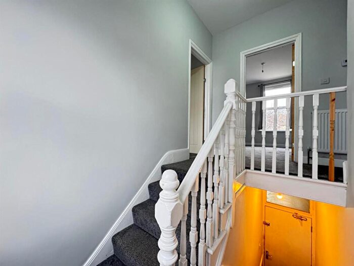 2 Bedroom Flat For Sale In Aberdour Road, Goodmayes, Ilford, IG3
