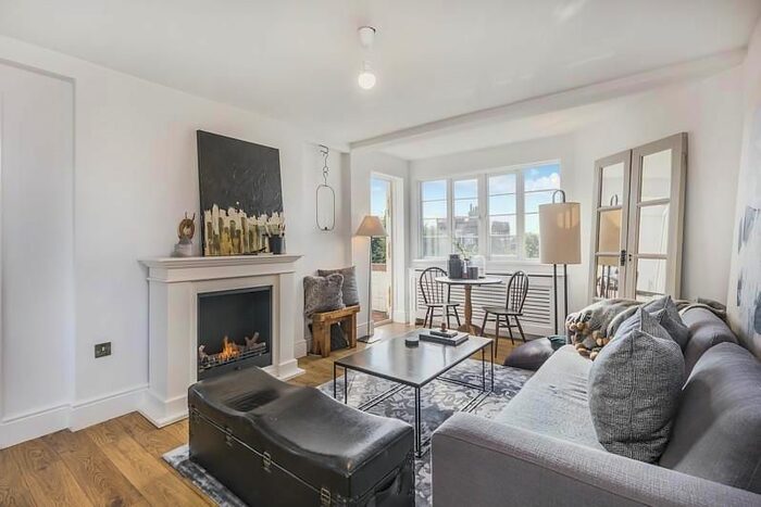 2 Bedroom Flat To Rent In Chiswick Village, Chiswick, W4