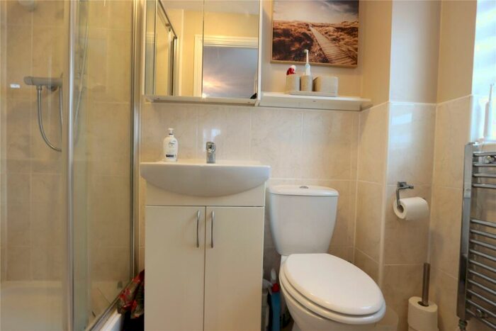4 Bedroom Detached House For Sale In Goddards Close, Farnborough, Hampshire, GU14