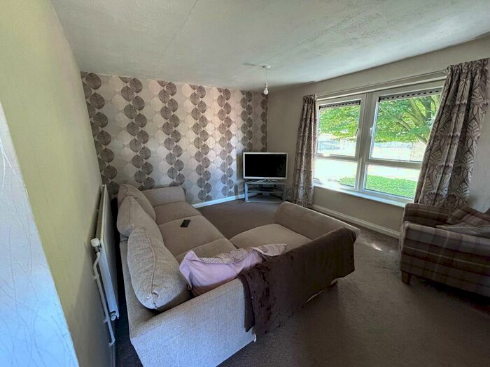 2 Bedroom Apartment To Rent In Guildford Rise, S2