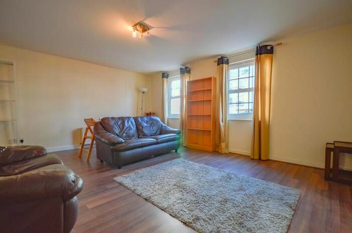 2 Bedroom Flat To Rent In Dalry Gait, Edinburgh, EH11