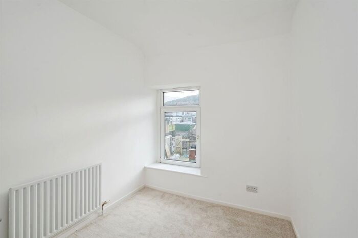3 Bedroom Terraced House For Sale In John Street, Resolven, Neath, SA11
