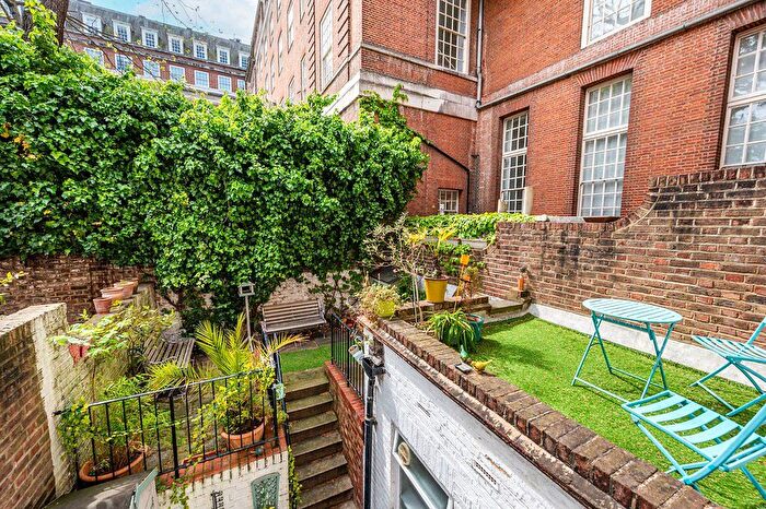 2 Bedroom Flat For Sale In Burton Street, Bloomsbury, London, WC1H