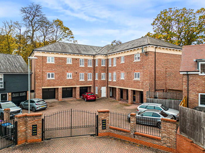 2 Bedroom Apartment For Sale In Bowlby Hill, Gilston, CM20