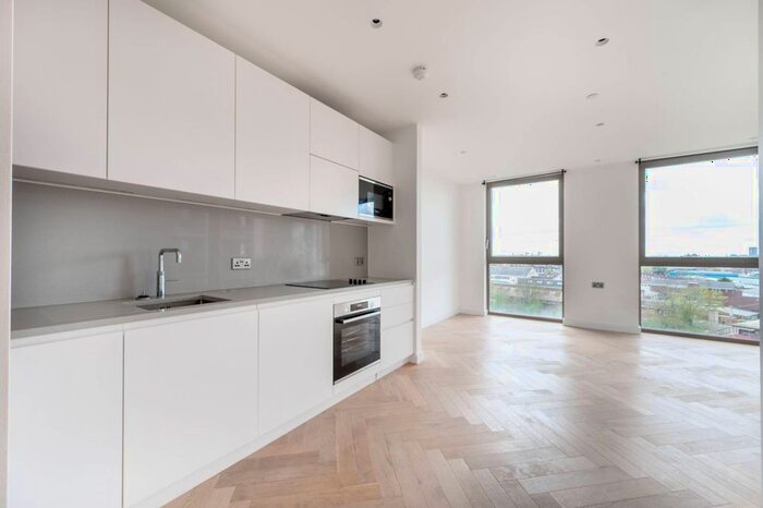 2 Bedroom Flat For Sale In Dollis Hill, Dollis Hill, London, NW10