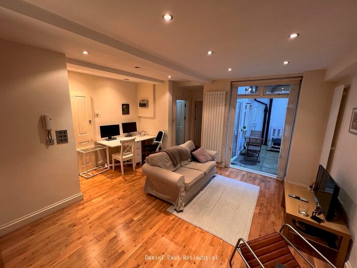 1 Bedroom Flat To Rent In North End Road, London, W14
