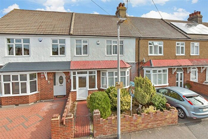 3 Bedroom Terraced House For Sale In Osprey Avenue, Gillingham, Kent, ME7