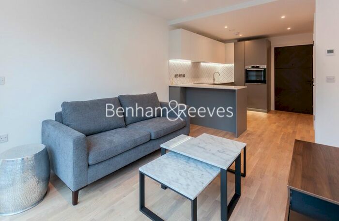 1 Bedroom Flat To Rent In Accolade Avenue, Southall, UB1