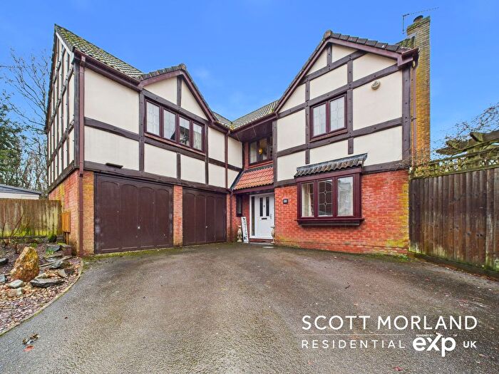 5 Bedroom Detached House For Sale In Majestic Road, Basingstoke, RG22