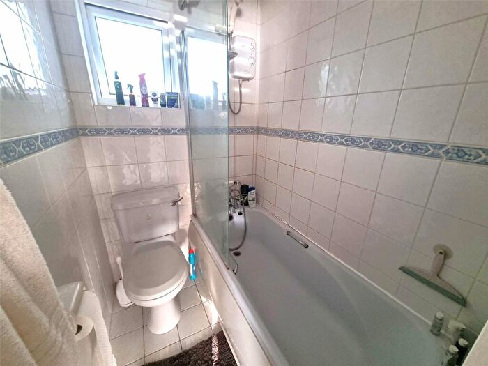 2 Bedroom Bungalow For Sale In Sandown Road, Thundersley, Essex, SS7
