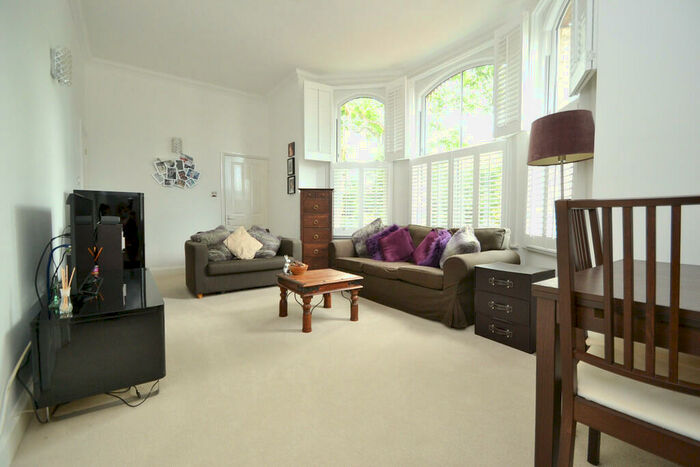 1 Bedroom Apartment To Rent In Surbiton, KT6