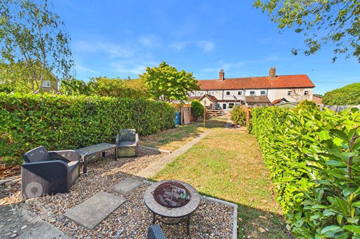 3 Bedroom Terraced House For Sale In Louies Lane, Roydon, Diss, IP22