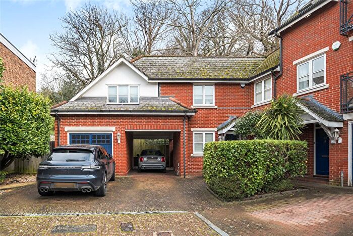 3 Bedroom End Terrace House For Sale In Imperial Place, Chislehurst, BR7