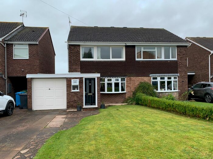 3 Bedroom Semi-Detached House To Rent In Prescott Drive, Penkridge, ST19