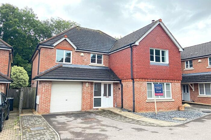4 Bedroom Detached House To Rent In Chineham, Basingstoke, RG24