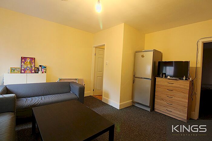 1 Bedroom Flat To Rent In Park Road, Southampton, SO15