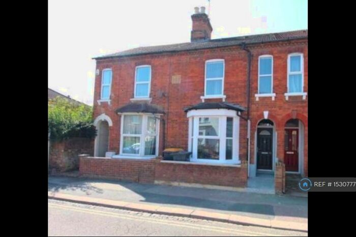 5 Bedroom Terraced House To Rent In Foster Hill Road, Bedford, MK40